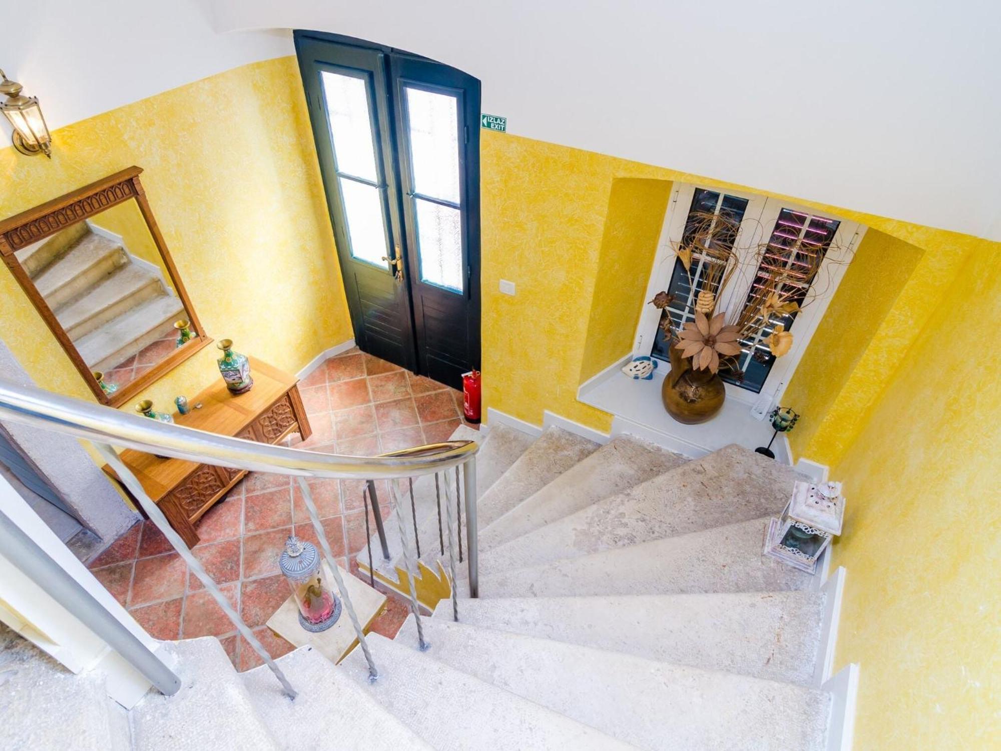 Stone House "Dimato" - Four Bedroom Holiday Home With Terrace Gruda Exterior foto